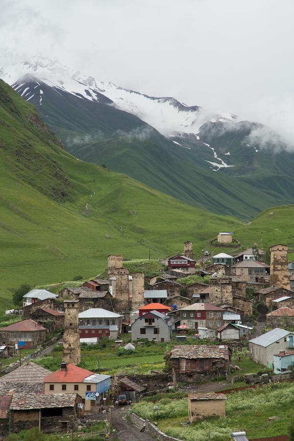 Mshvidoba Hotel Ushguli Bagian luar foto